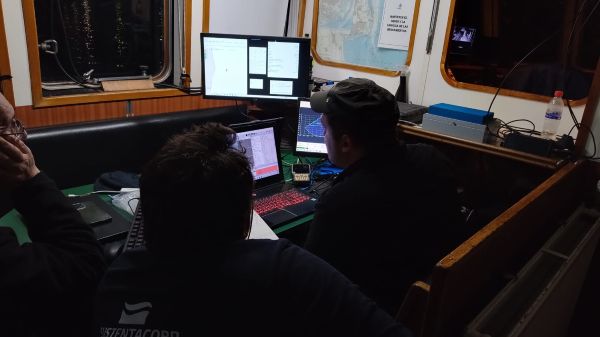 RELEVAMIENTO BATIMÉTRICO CON ECOSONDA MULTIHAZ.